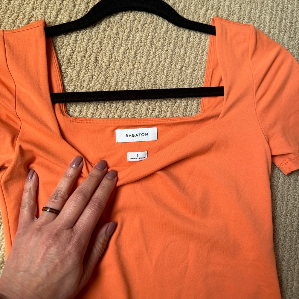 Aritzia Babaton orange square neck bodysuit